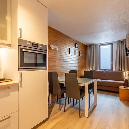 아파트 Renove Au Coeur De Plagne Bellecote, 4 Pers, Balcon, Proche Telecabine - Fr-1-351-65 *